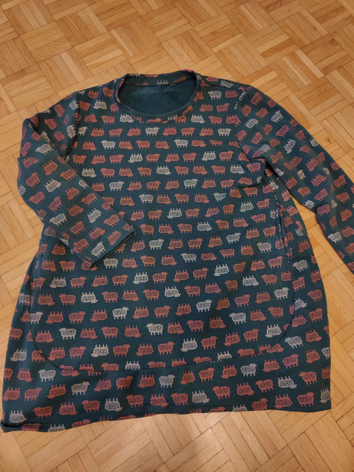 bluza długa owce norweski design polar klippan  butelkowa zieleń