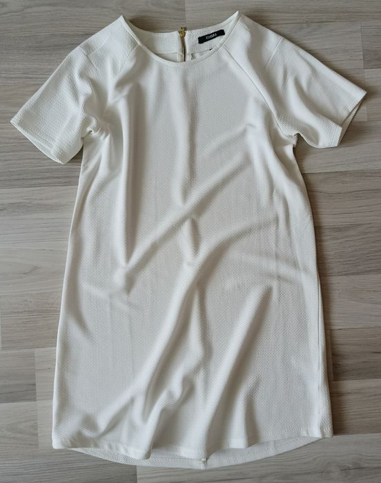 Esmara biała krótka sukienka tunika krótki rękaw 16/ 42