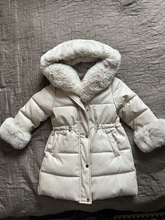 Стильний зимовий пуховик для дівчинки