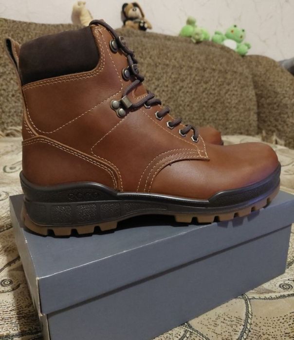 Чоловічі черевики ECCO Track 25 Low. 42,45 розмір. Оригінал.