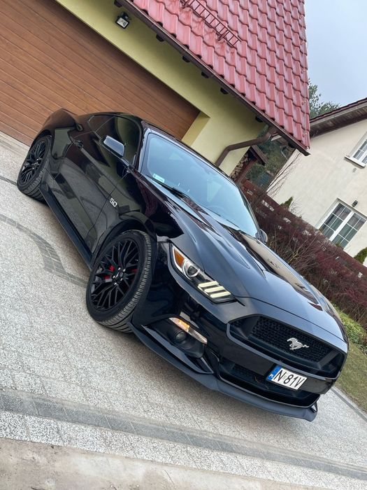 Ford Mustang GT manual