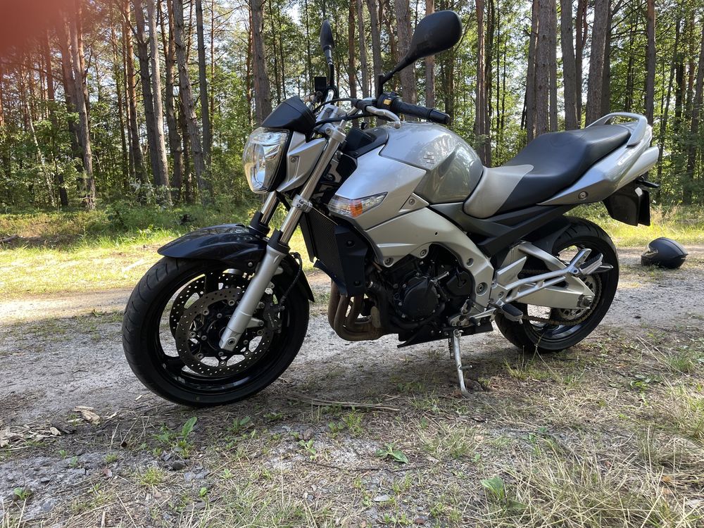 Мотоцикл Suzuki GSR 600