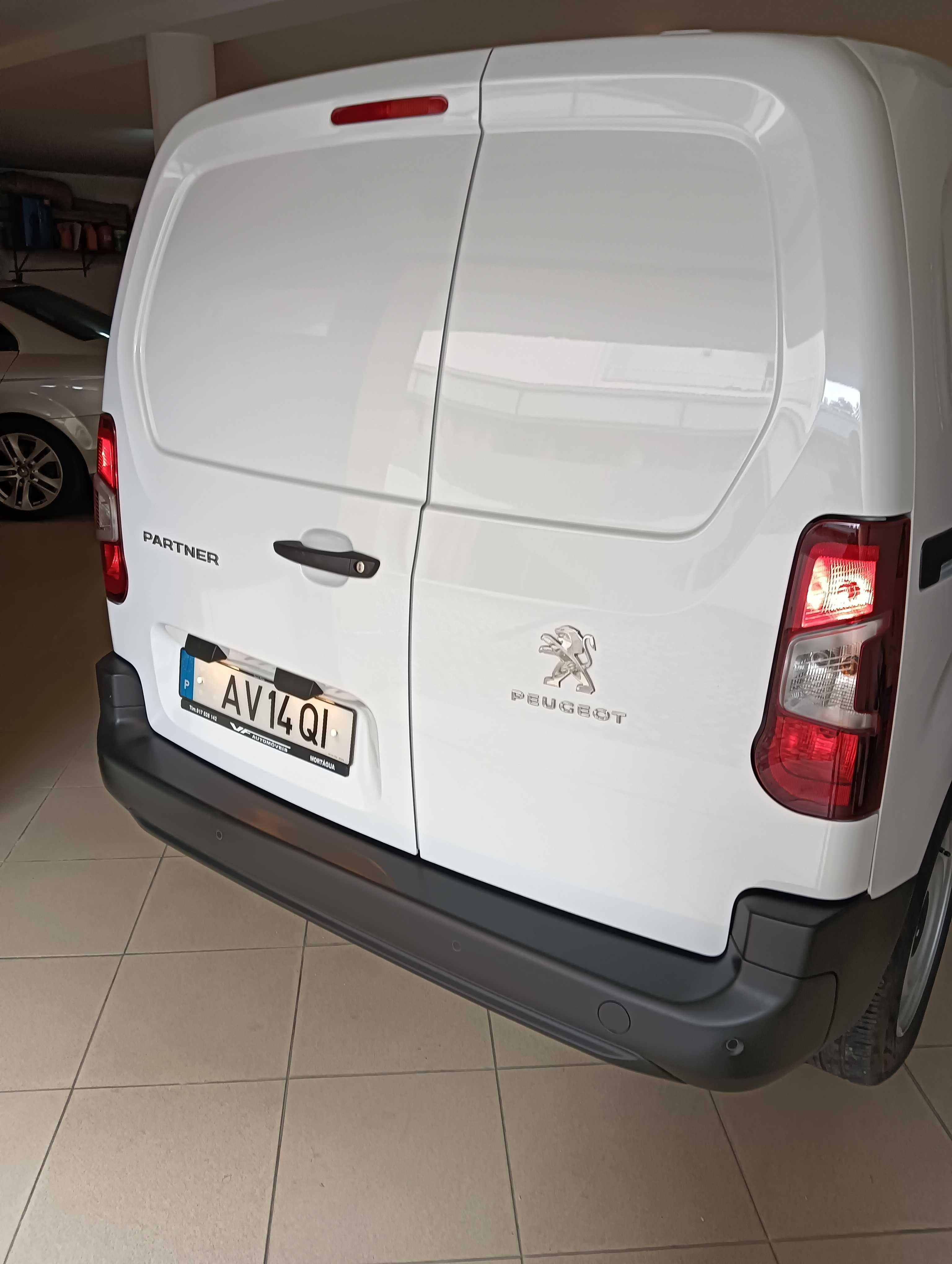 VENDO: Peugeot Partner 2022 como novo