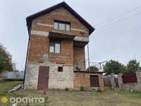 Продається будинок з ділянкою 13 сотих,  відстань до Тернополя 10 км.