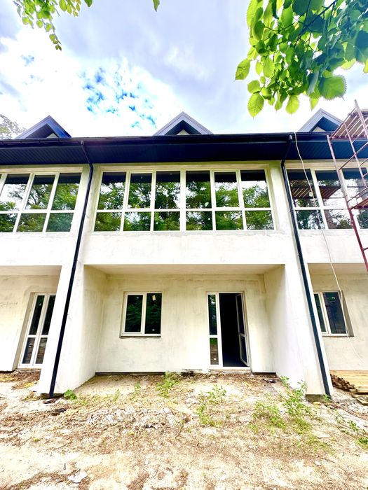 Продам таунхауз в Соснівці, м-н Лісовий