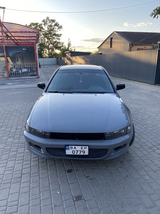Mitsubishi galant 8