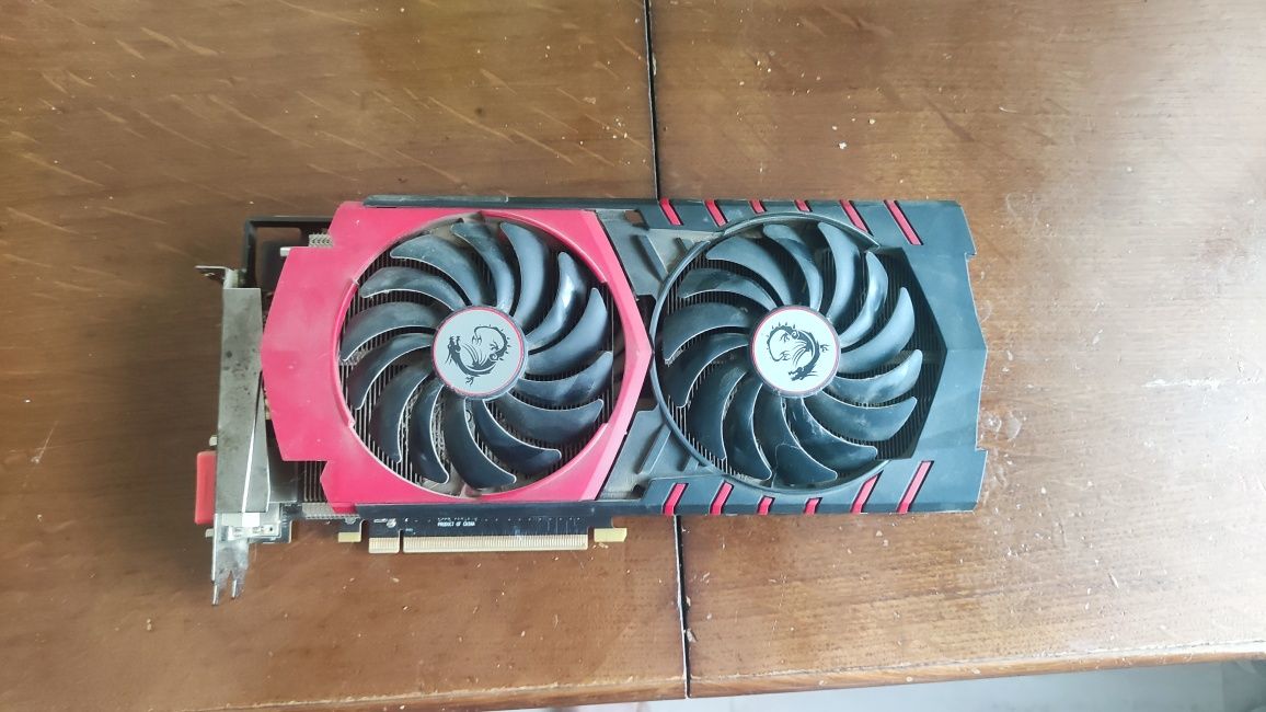 Відеокарта msi r9 390
