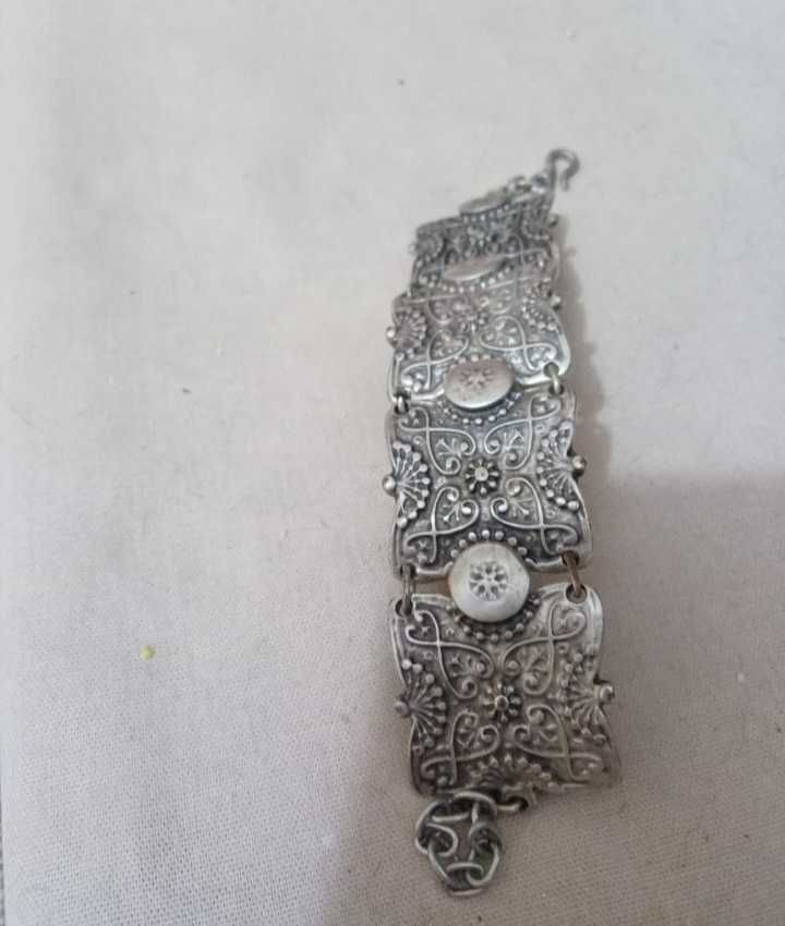 Pulseira estilo bracelete em pura prata trabalhada