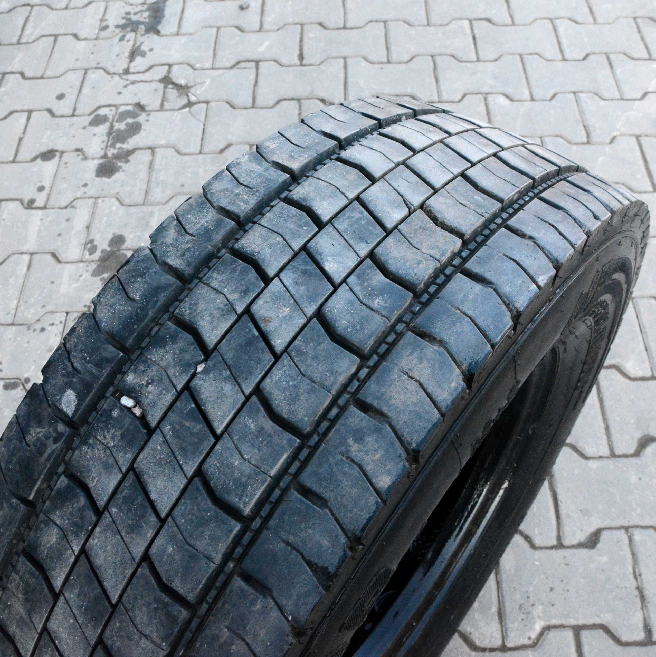 Opona Continental LDR 245/70 R17.5