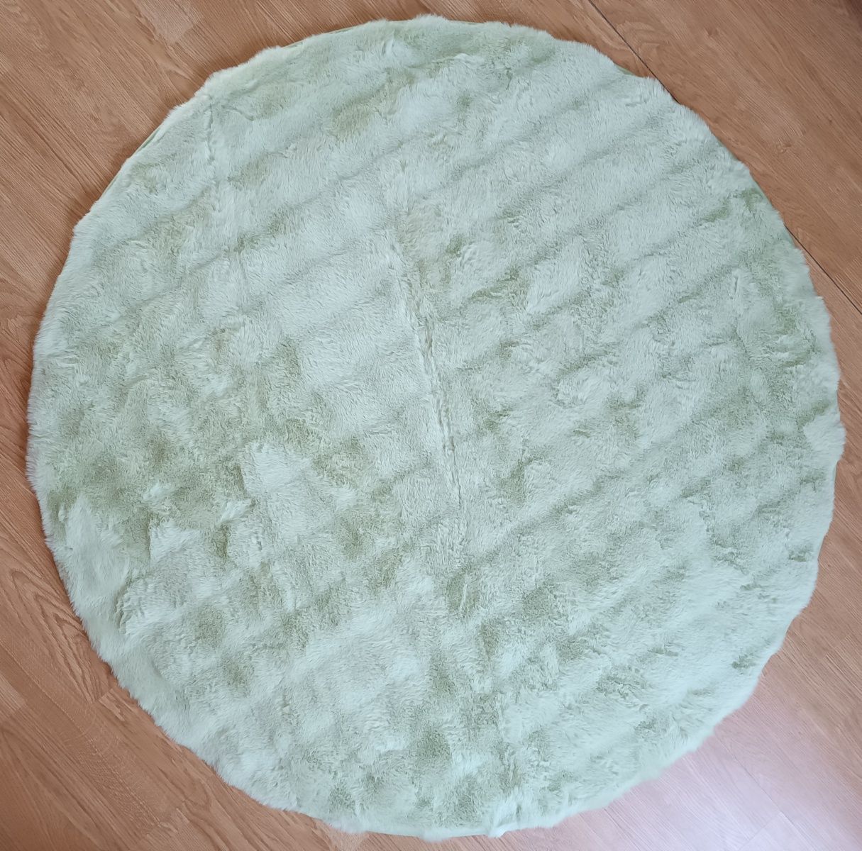 Коврик приліжковий 120 см