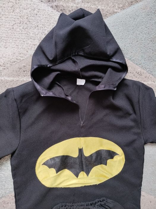 Strój karnawałowy Batman rozmiar 134cm na 8-9 lat