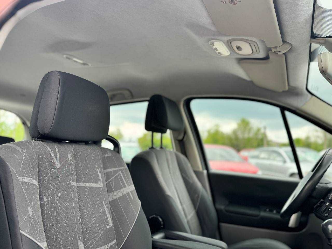 Renault Scenic 2006р. 2.0 бензин,обмін (Перший внесок від 20%)