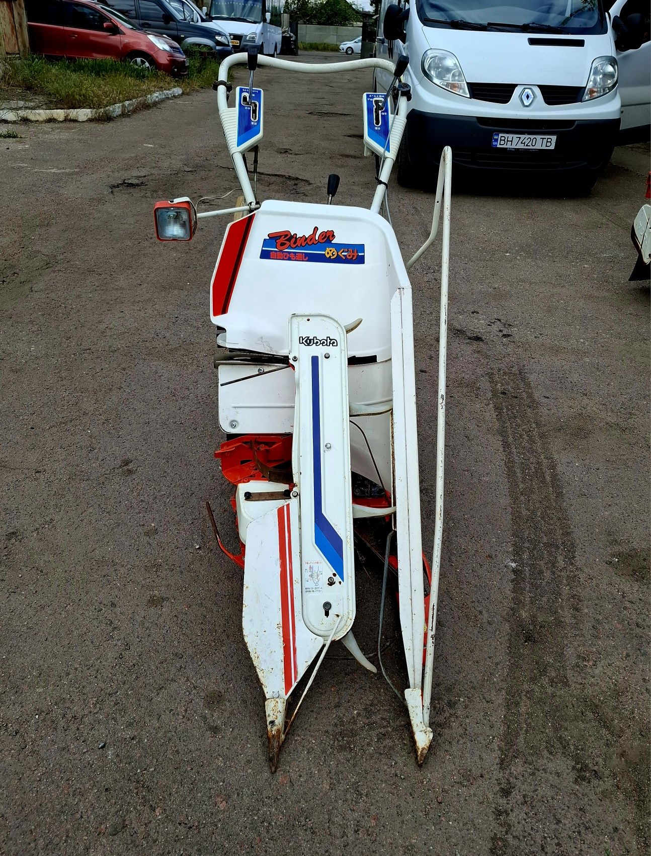 Ручной комбайн Kubota RA30