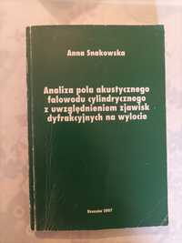 Anna Makowska . Podręcznik- Analiza pola akustycznego falowodu..