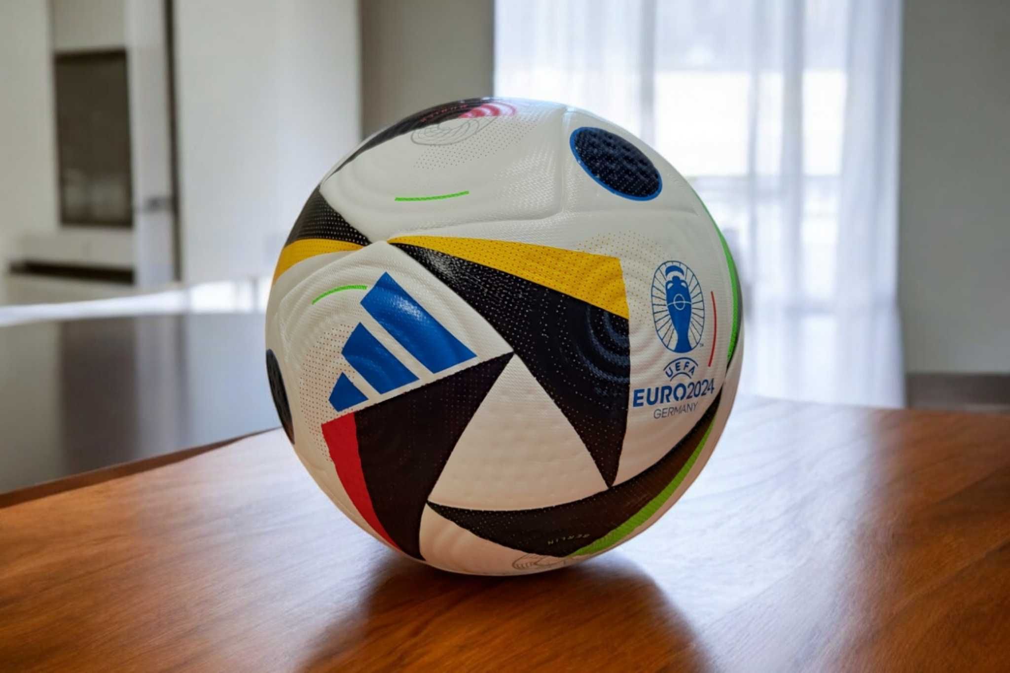 Мяч футбольний Адідас Ліга чемпіонів 2025 OFFICIAL MATCHBALL, 5 розмір