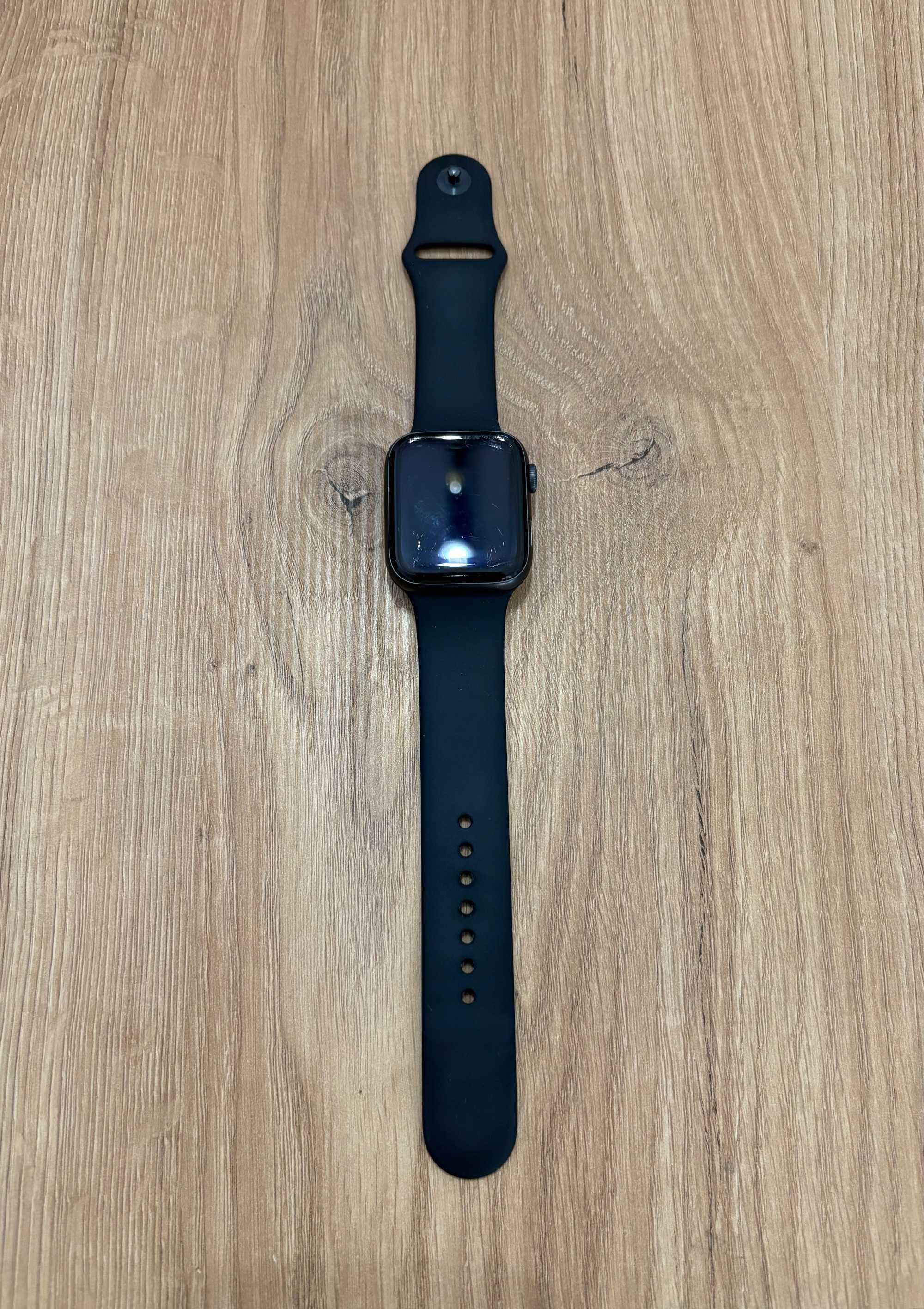 Apple Watch Series 5 44mm Space Gray