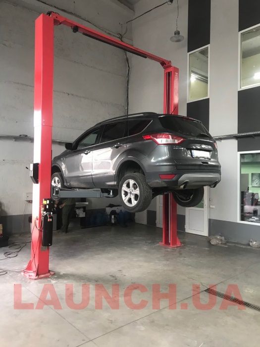 Подъемник для СТО LAUNCH TLT250AT на 5 тонн. Для бусов длинной базы!