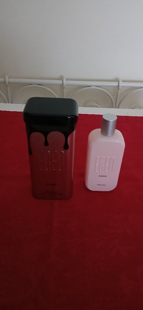 Lata + frasco Egeo Choc, vazios