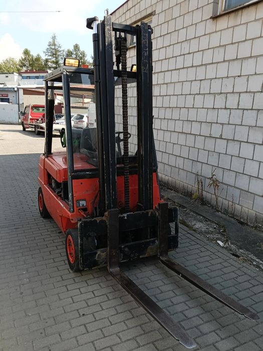 Wózek widłowy LINDE H30T