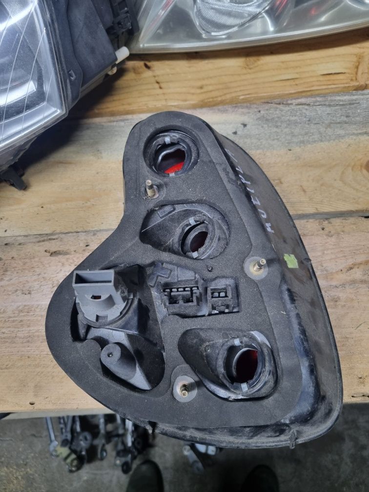 Lampa prawy tył multipla