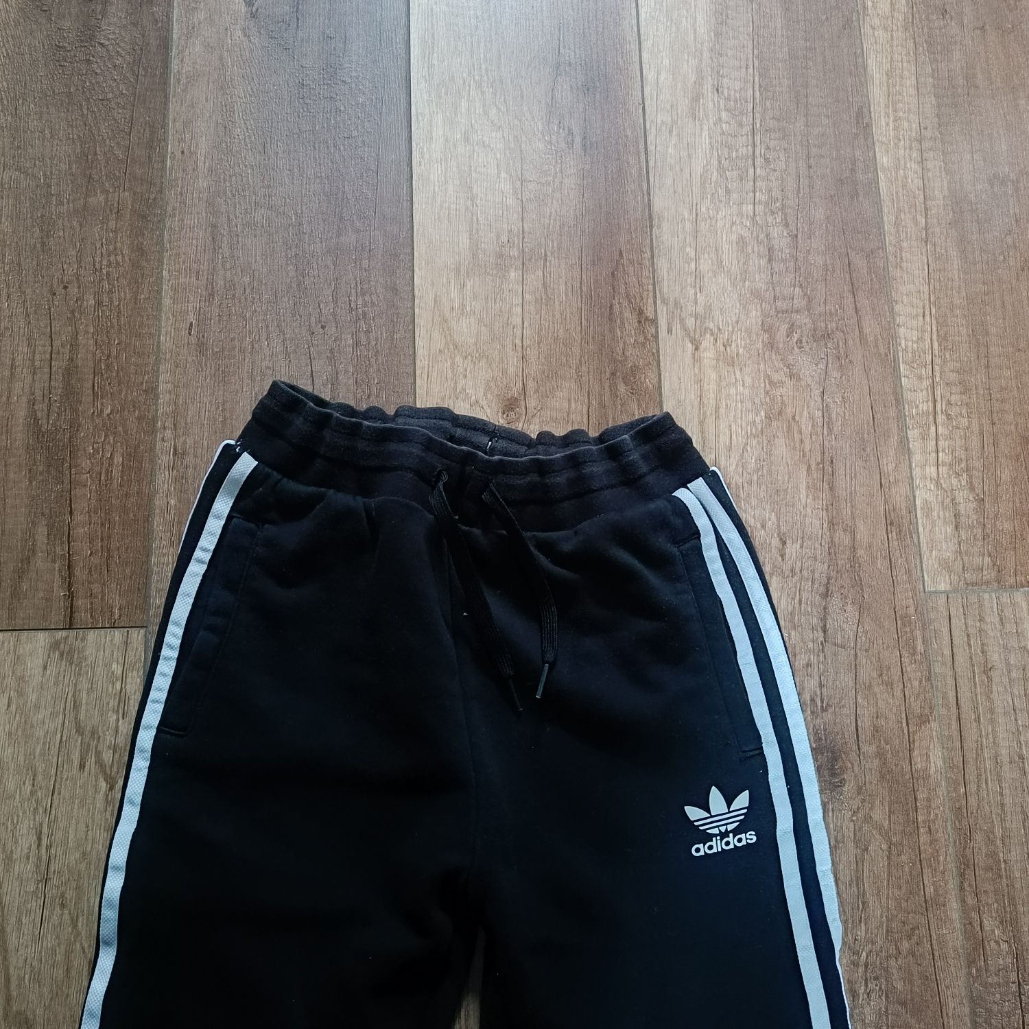 Spodnie dresowe Adidas