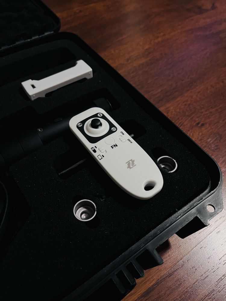Stabilizator Gimbal 3 osiowy Zhiyun CRANE Plus