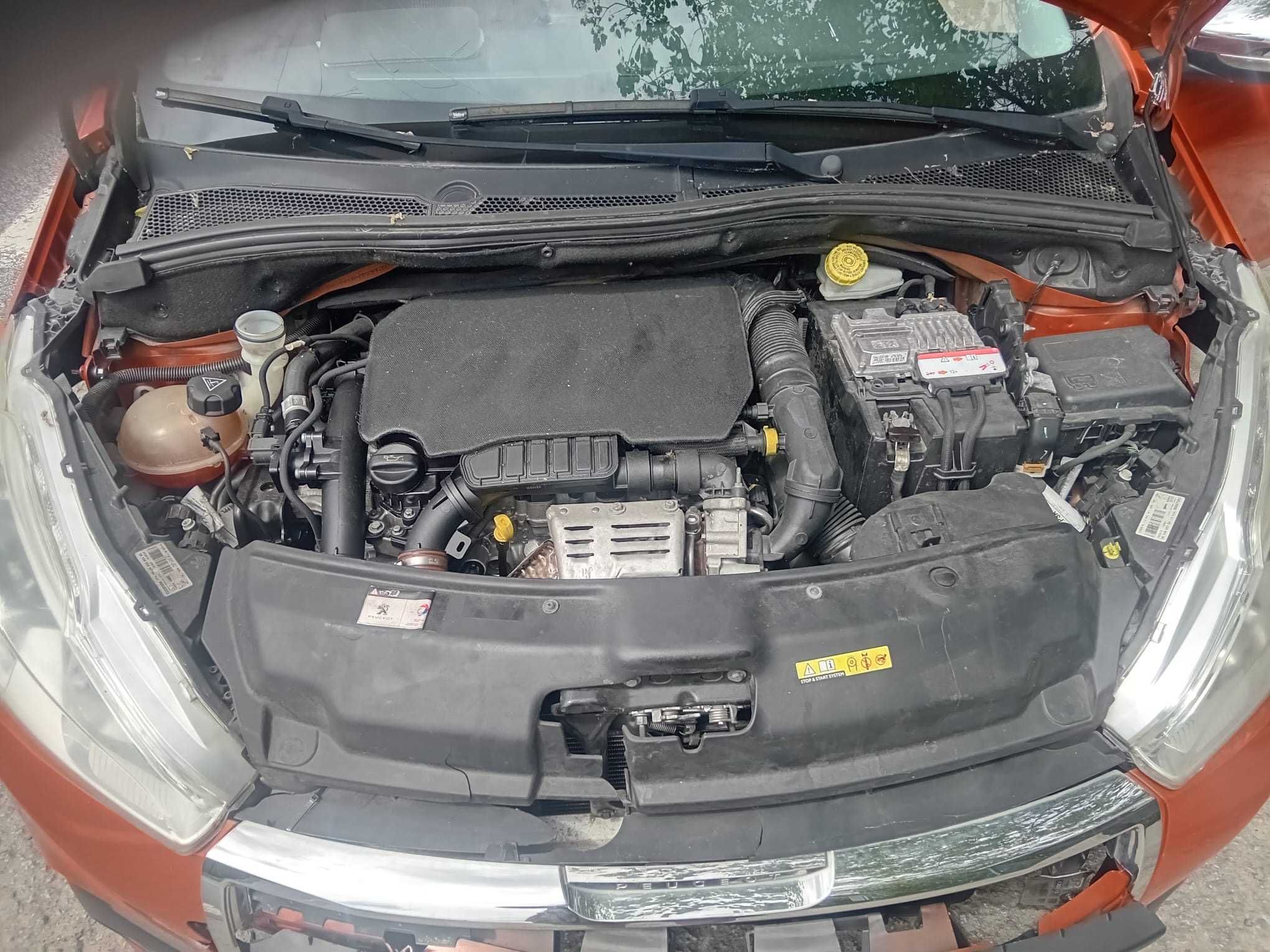 Peugeot 208 1.2 turbo benzyna 2015 r.