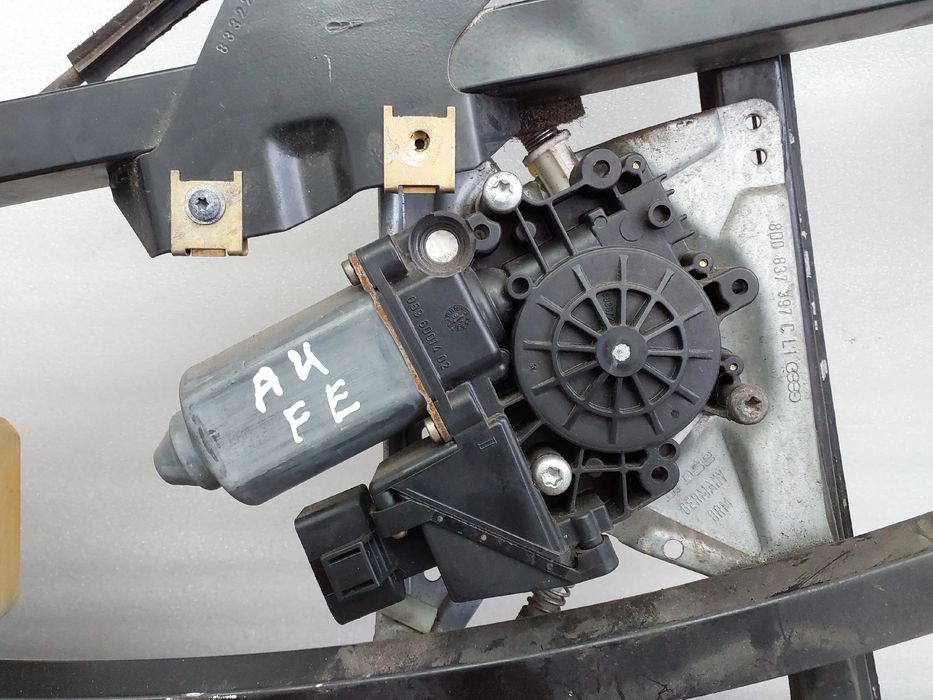 Elevador vidros frente esquerdo AUDI A4 Avant (8D5, B5)