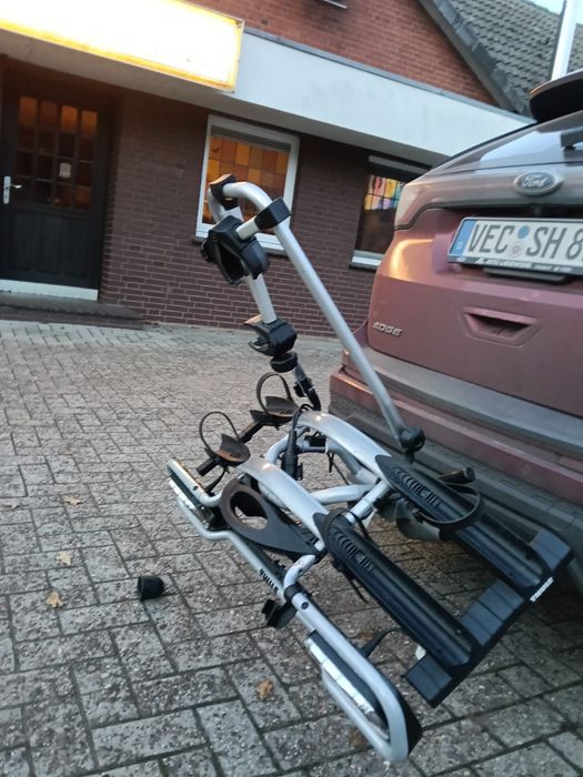 Sprzedam bagażnik rowerowy Thule na hak na 2 rowery uchylny