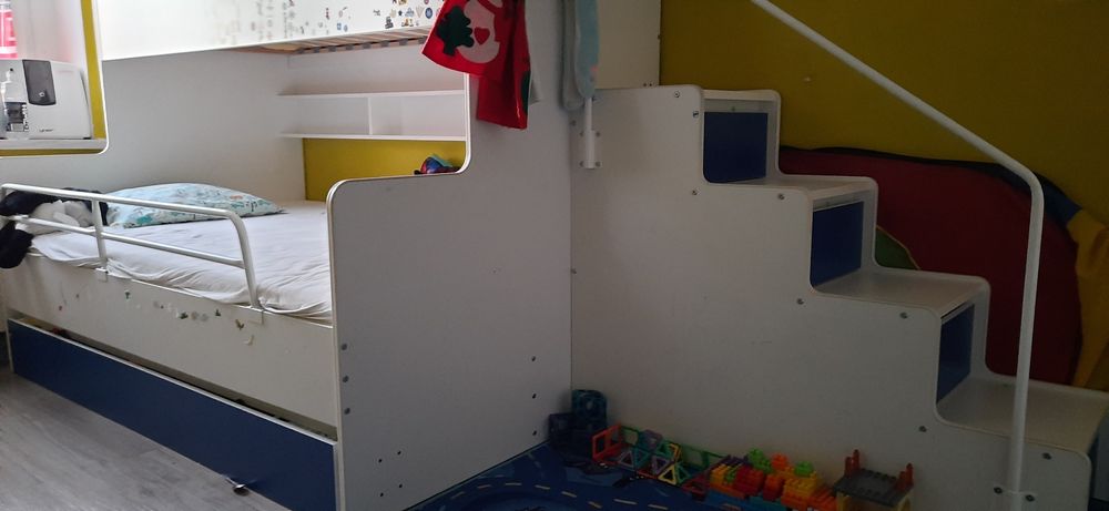 Łóżko pięteowe 3 letnie