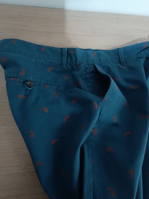 Męskie spodenki chinosy firmy Cedar Wood State używane rozm 34/L