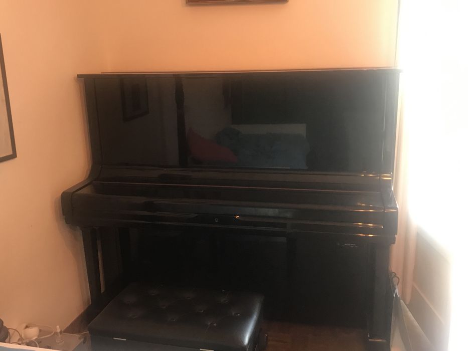 Yamaha U3 piano vertical