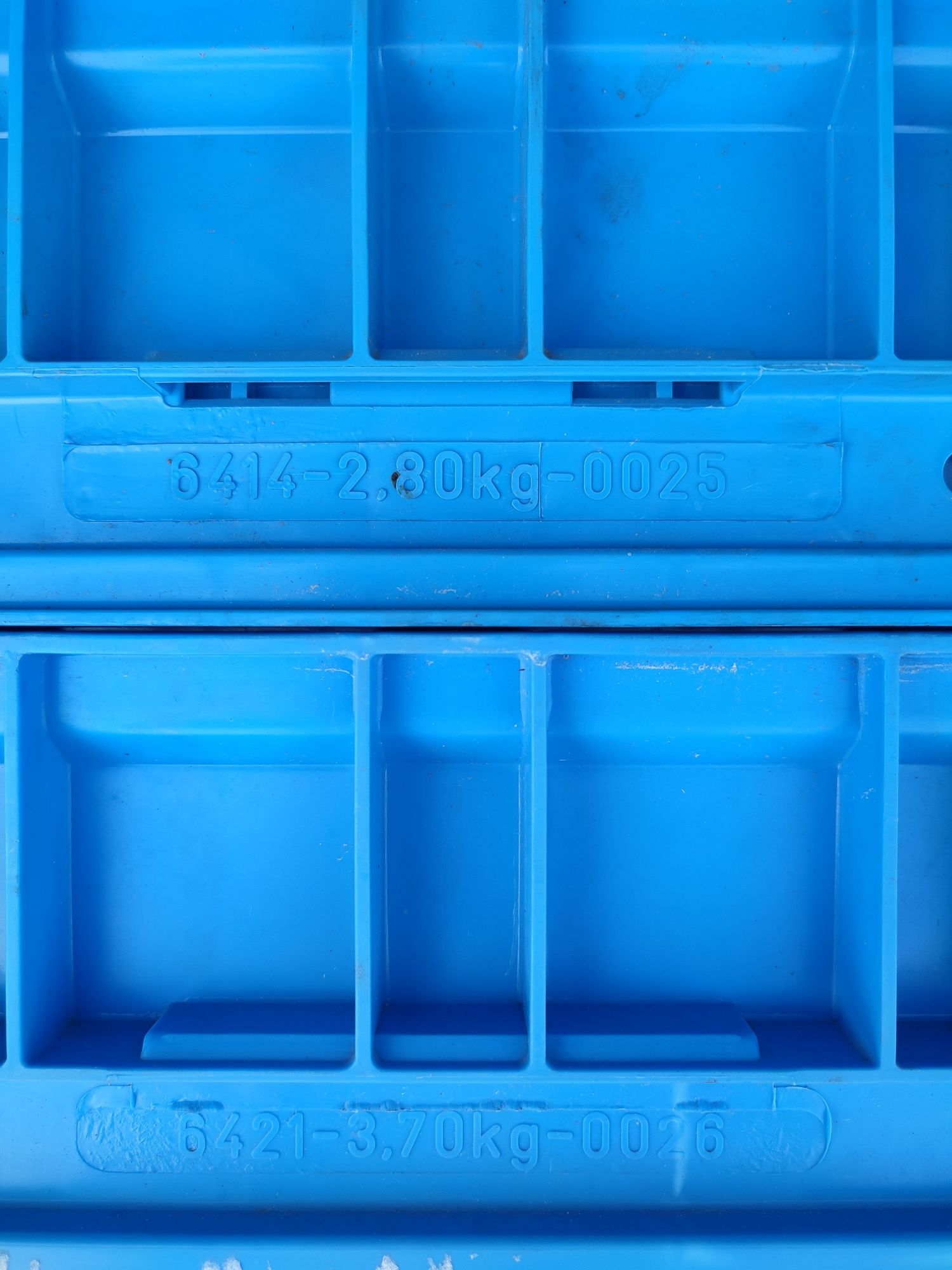 C-KLT 6414 pojemniki magazynowe skrzynki plastikowe bardzo mocne 60x40