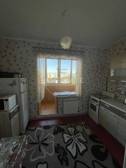 Продам 1 к  на вул. Червоної Калини 26 б   Троєщина