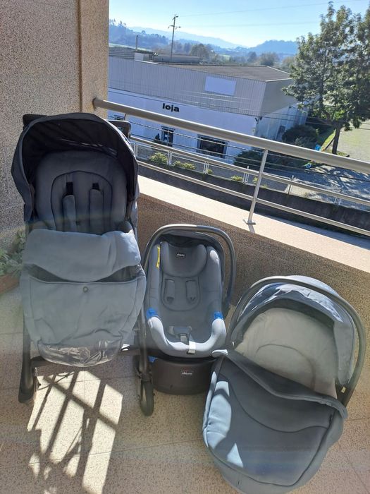 Trio Love Chicco como novo. Carrinho, cadeira auto, alcofa..NEGOCIÁVEL