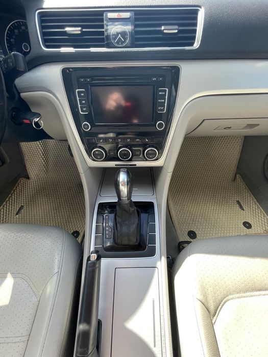 Volkswagen Passat B7 SE 2.0 дизель 2012 рік. USA. 160 пробіг. Власник