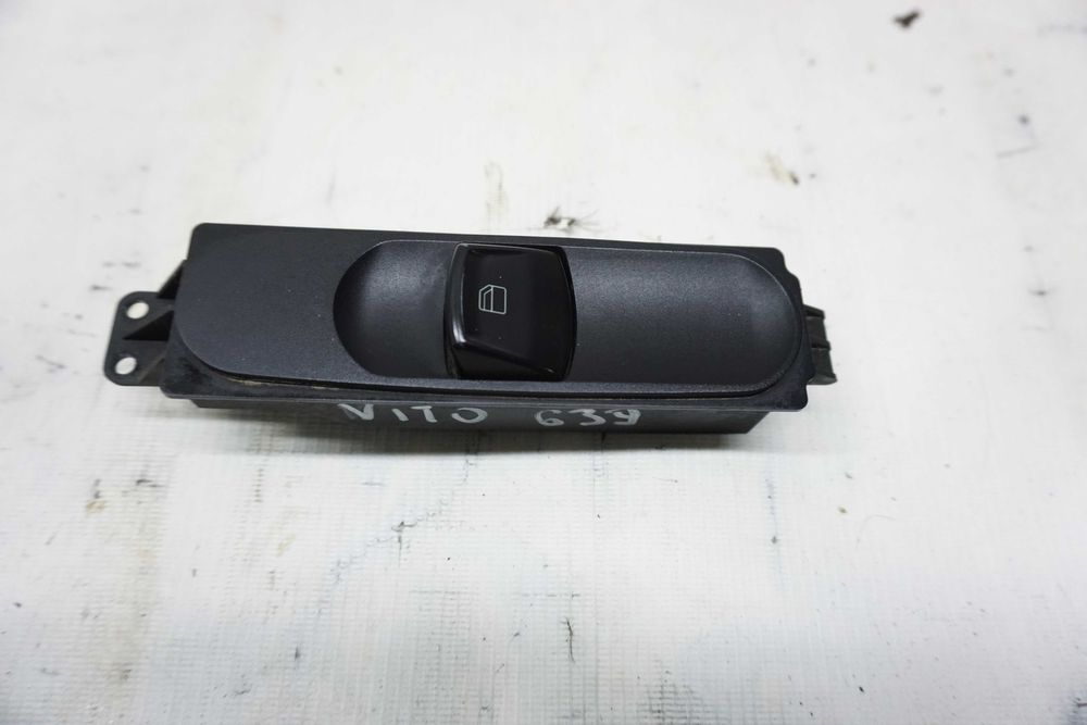 Кнопка склопідйомника Mercedes-Benz Vito W639
