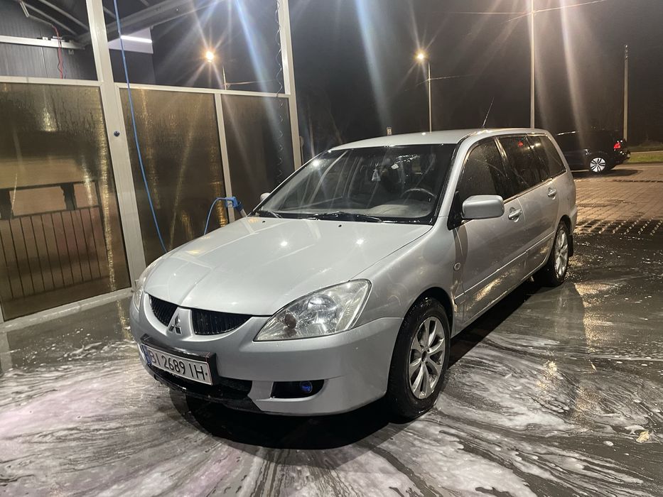 Продам ланцер 9 1,6 бенз