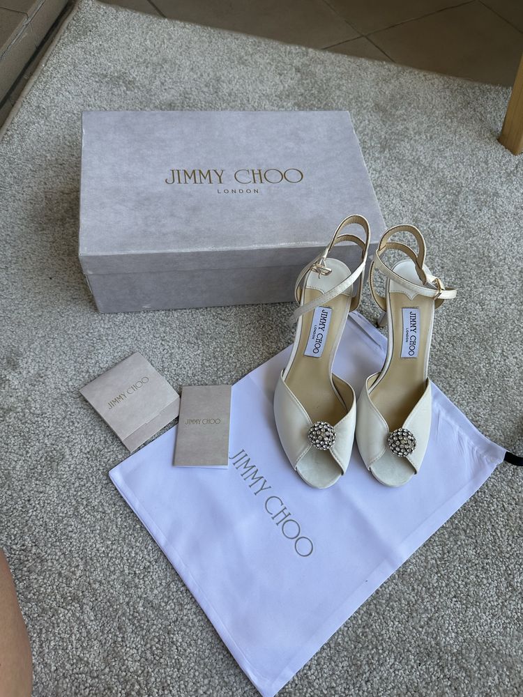 Szpilki ecru Jimmy Choo