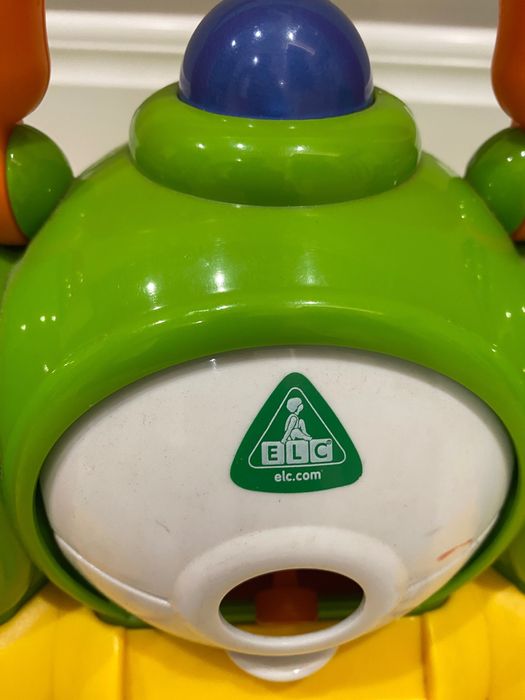 Дитяча інтерактивна іграшка