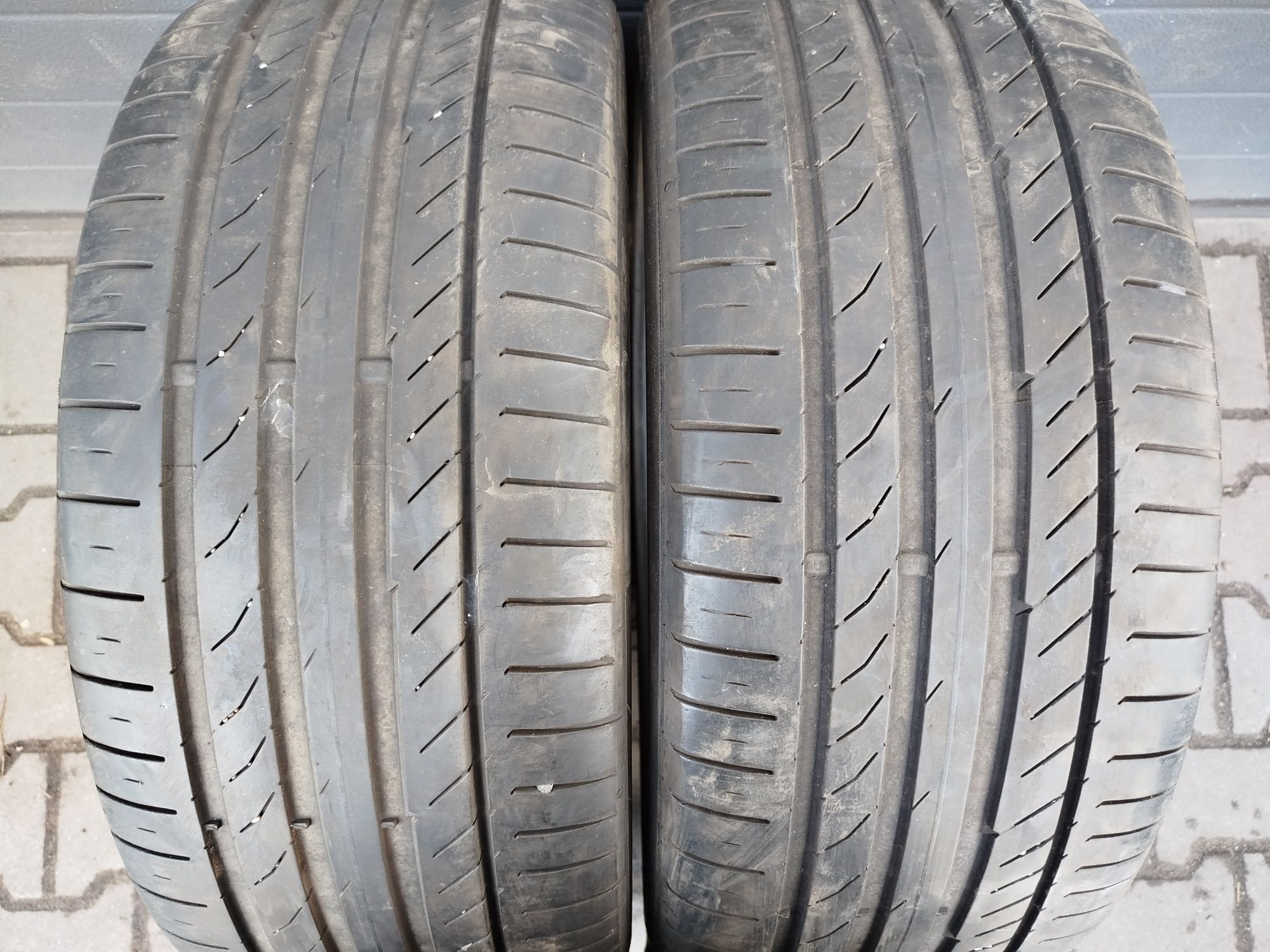 Opony letnie Continental 245/45R19