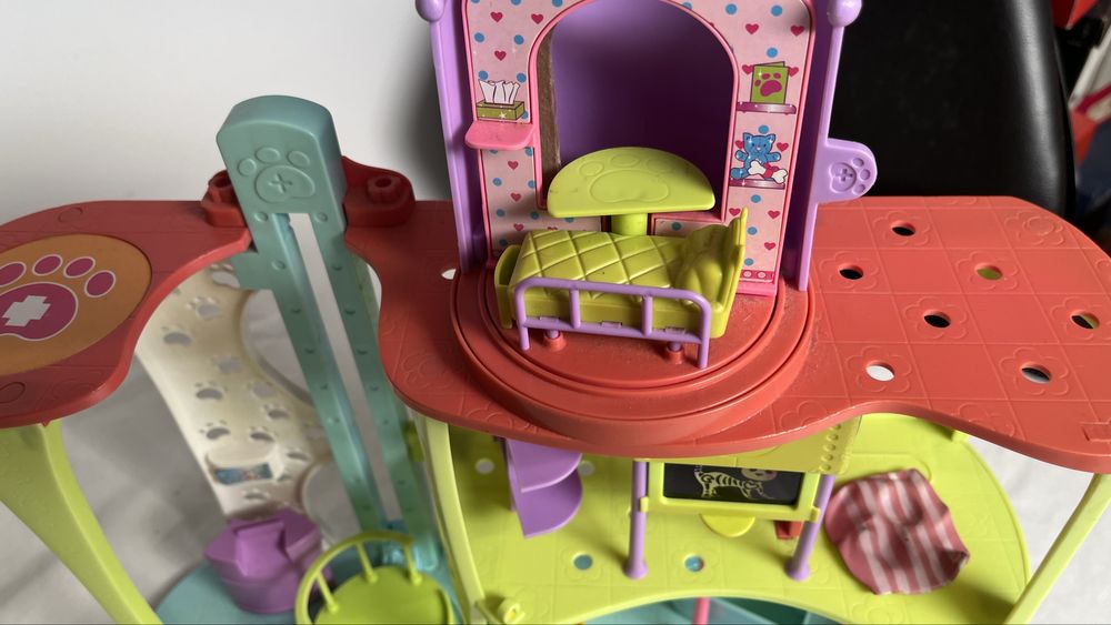 Clínica veterinária Polly Pocket + acessórios originais
