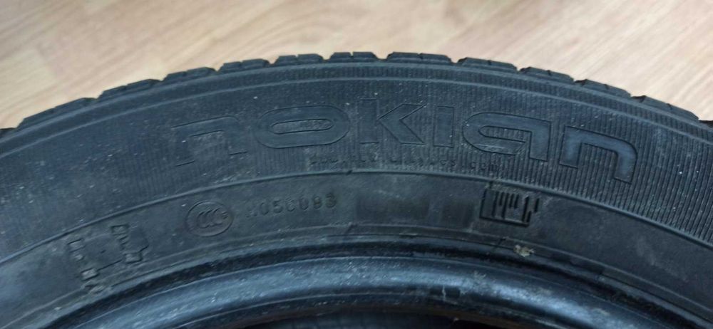 літня гума nokian