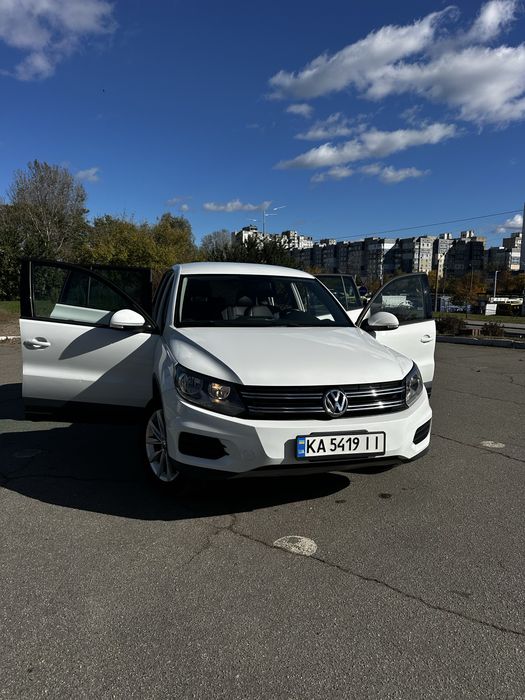 Продаж Volkswagen Tiguan S 2014 2.0L повний привід