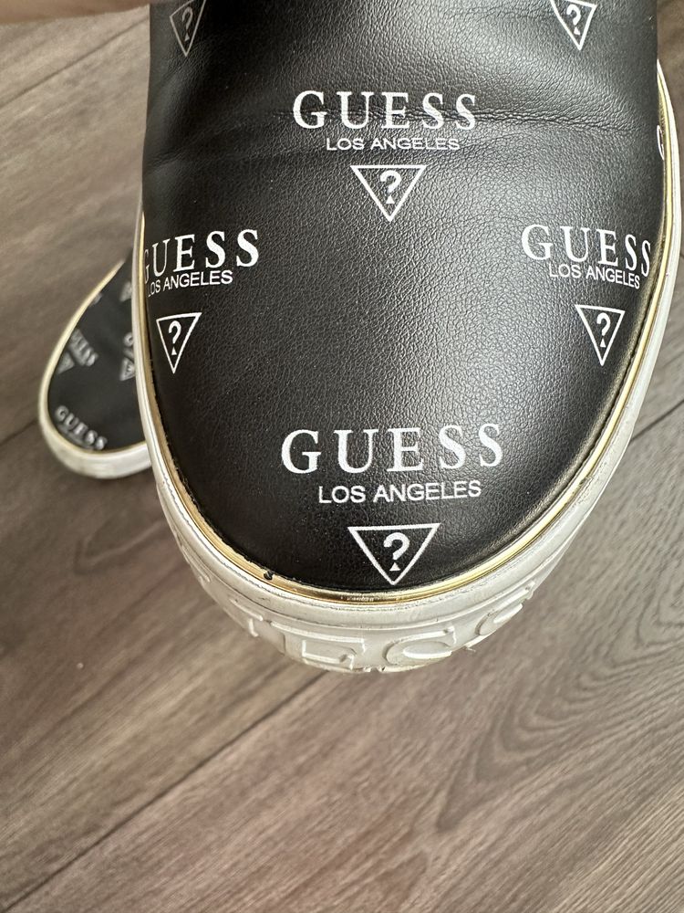 Слипоны Guess