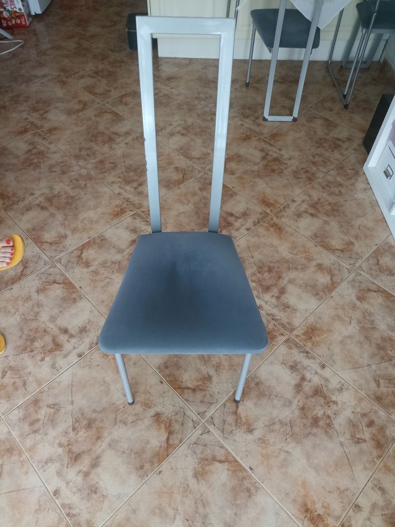 4 cadeiras de sala