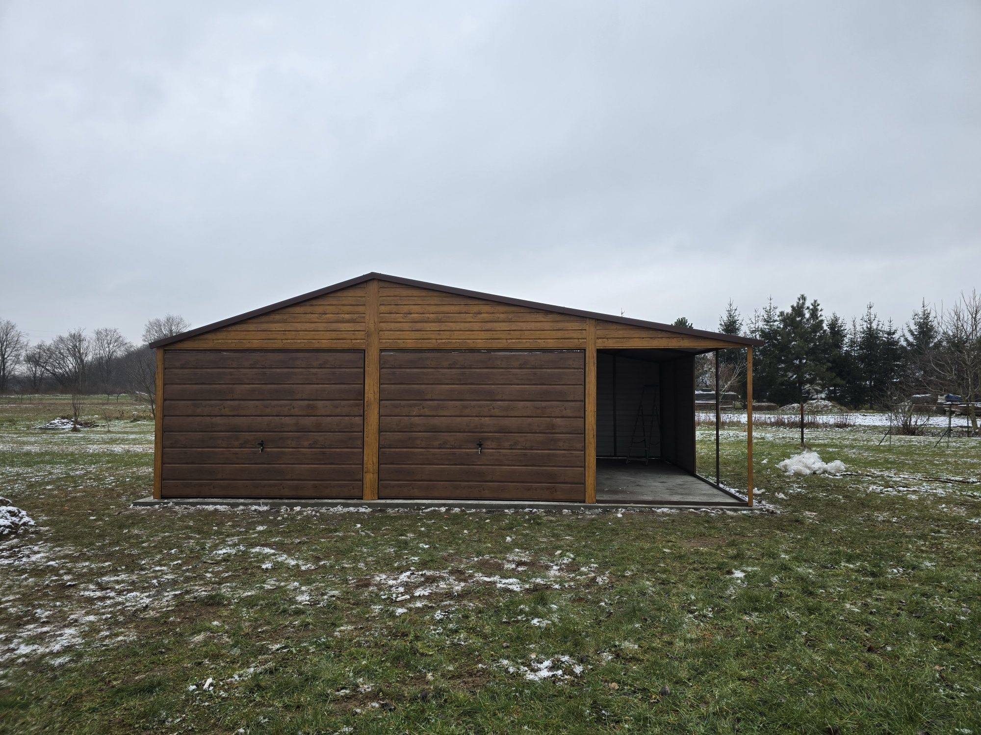 Garaze blaszaki garaz 6x6 Drewnopodobny