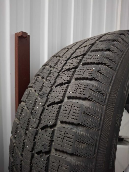 Продам диски з зимовою резиною