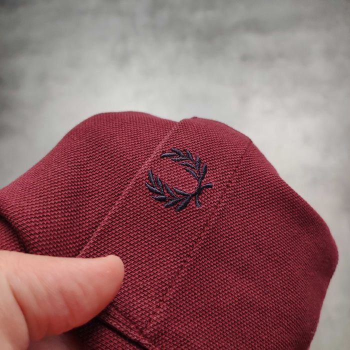 MĘSKA PREMIUM Koszulka Casuals Fred Perry Bordowa Kieszonka Bawełna
