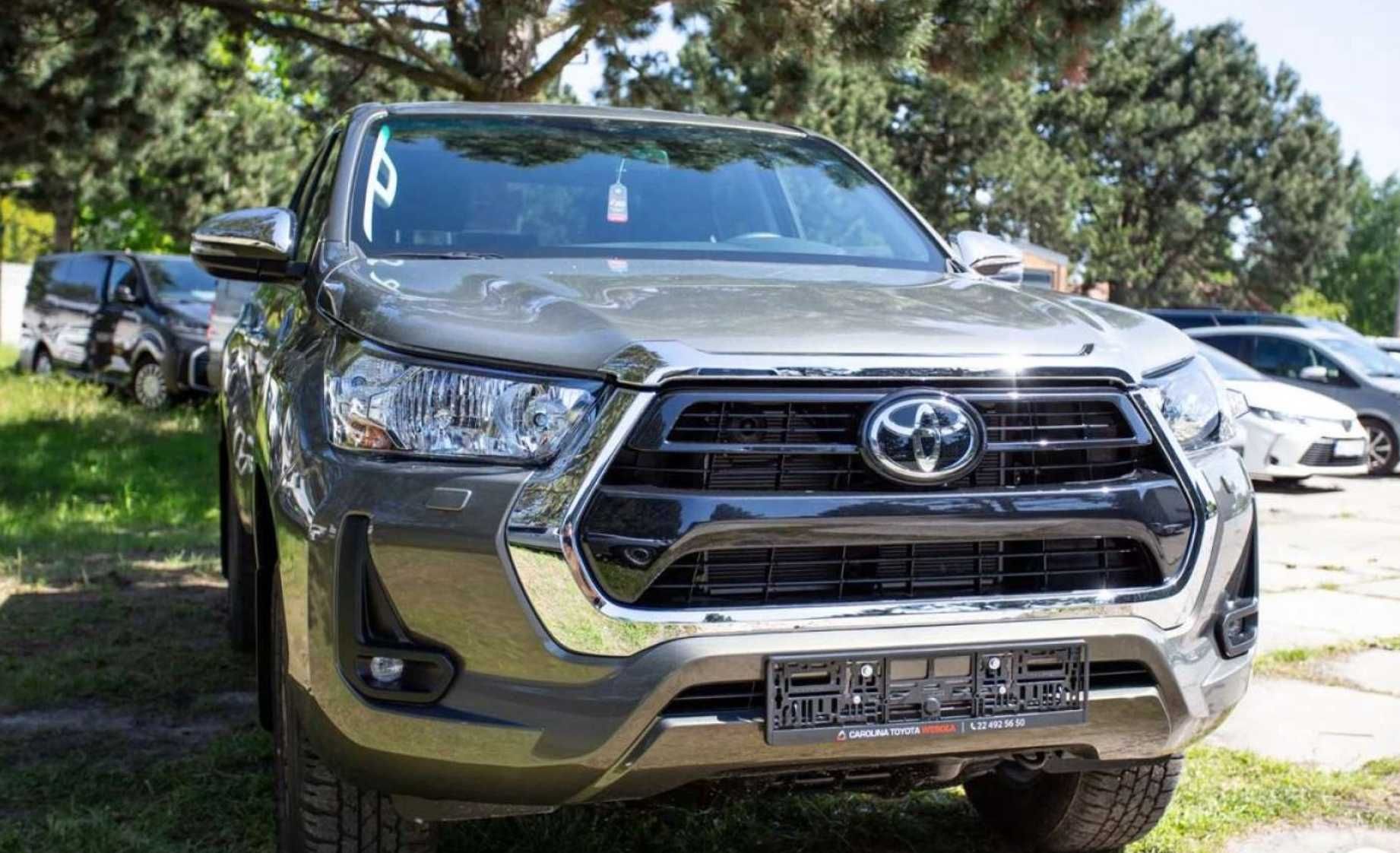 Разборка Toyota Hilux фара передня